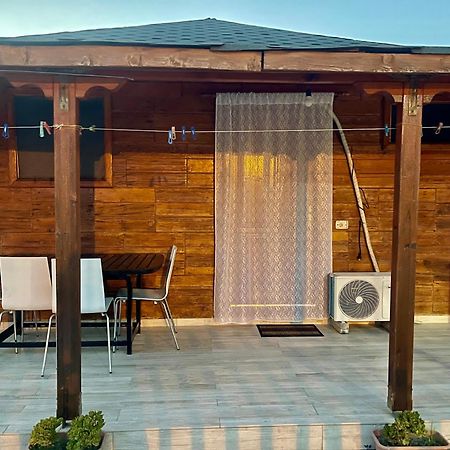 Guest House Dea Vlorë Exteriör bild