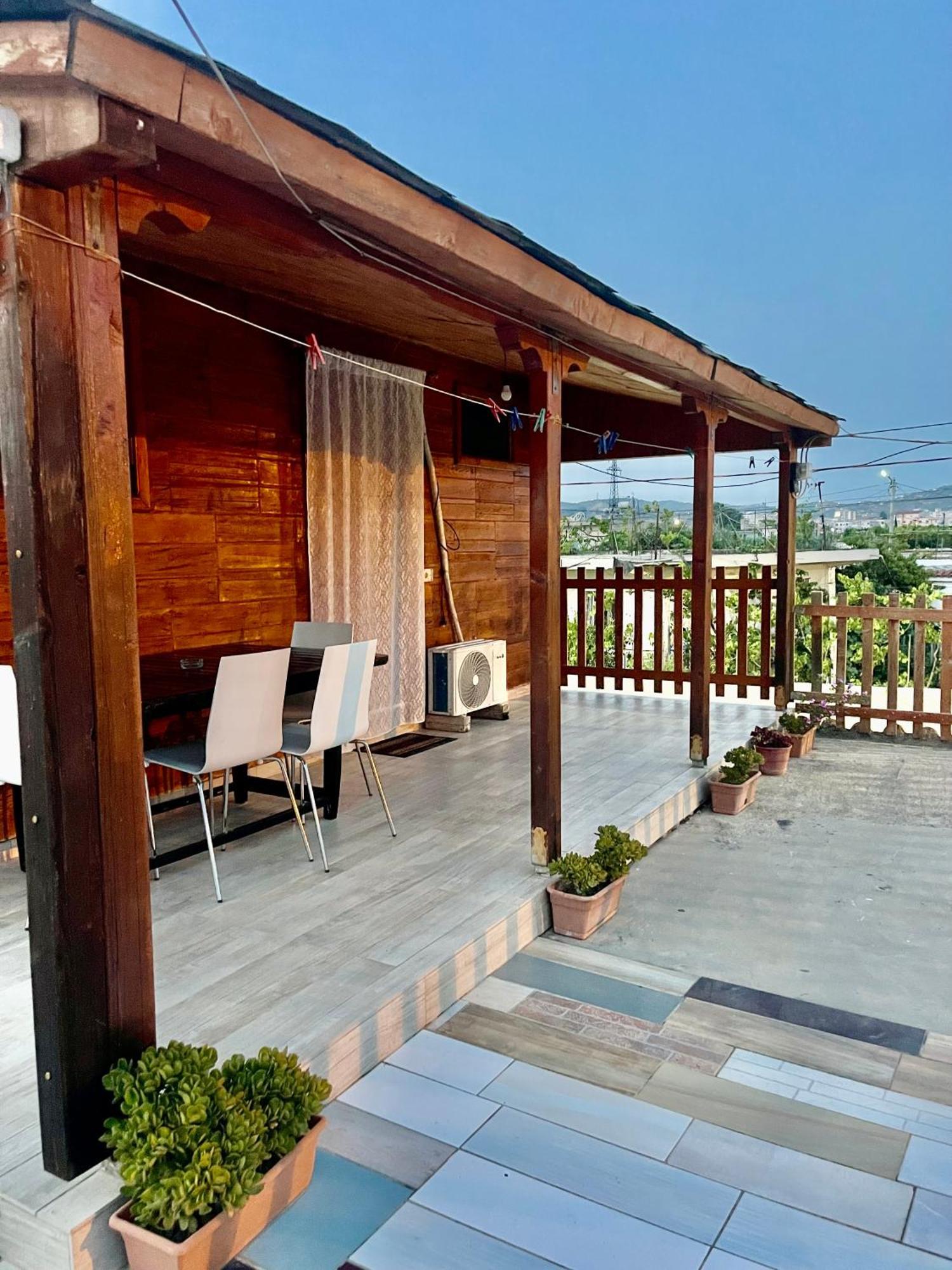 Guest House Dea Vlorë Exteriör bild